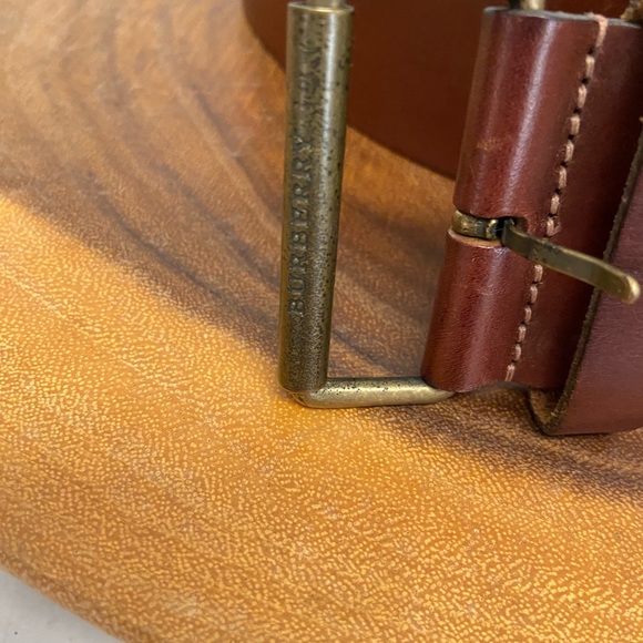 Burberry Wide Leather Belt - Picture 6 of 7